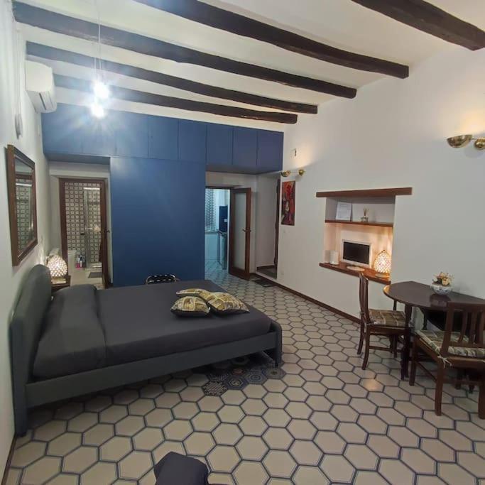 Casa Claudia ~ Rione Monti-Colosseo Rom Eksteriør billede