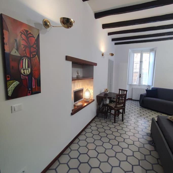 Casa Claudia ~ Rione Monti-Colosseo Rom Eksteriør billede